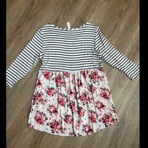 HoneyMe Floral BabyDoll Top - Size Medium